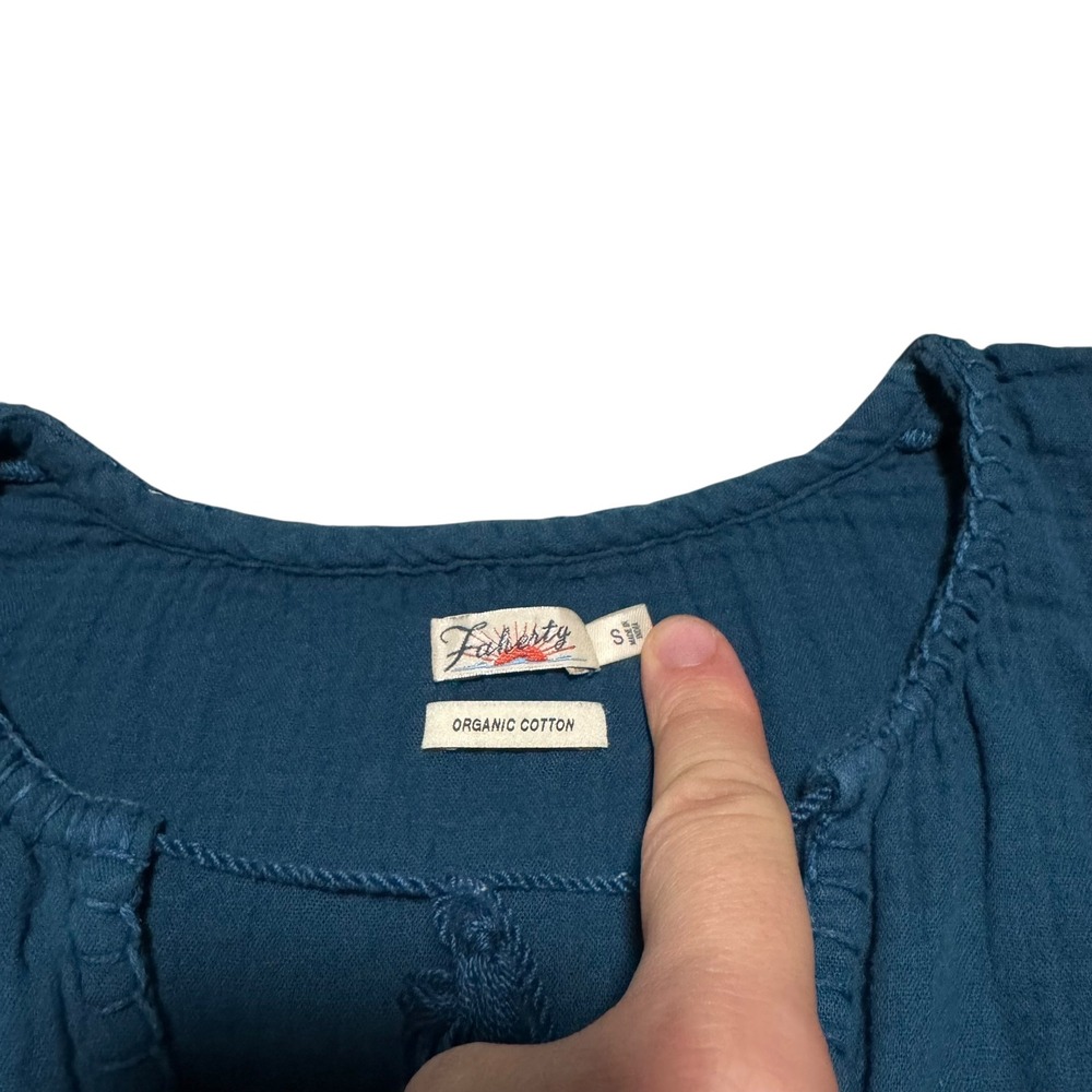 Faherty Ninie Blue Organic Cotton Sleeveless Dress Shirt Women's Small - Picture 3 of 6